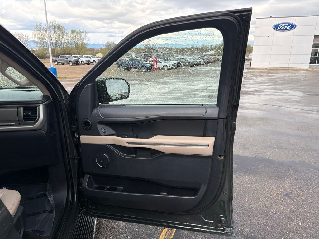 2023 Ford Expedition Max XLT