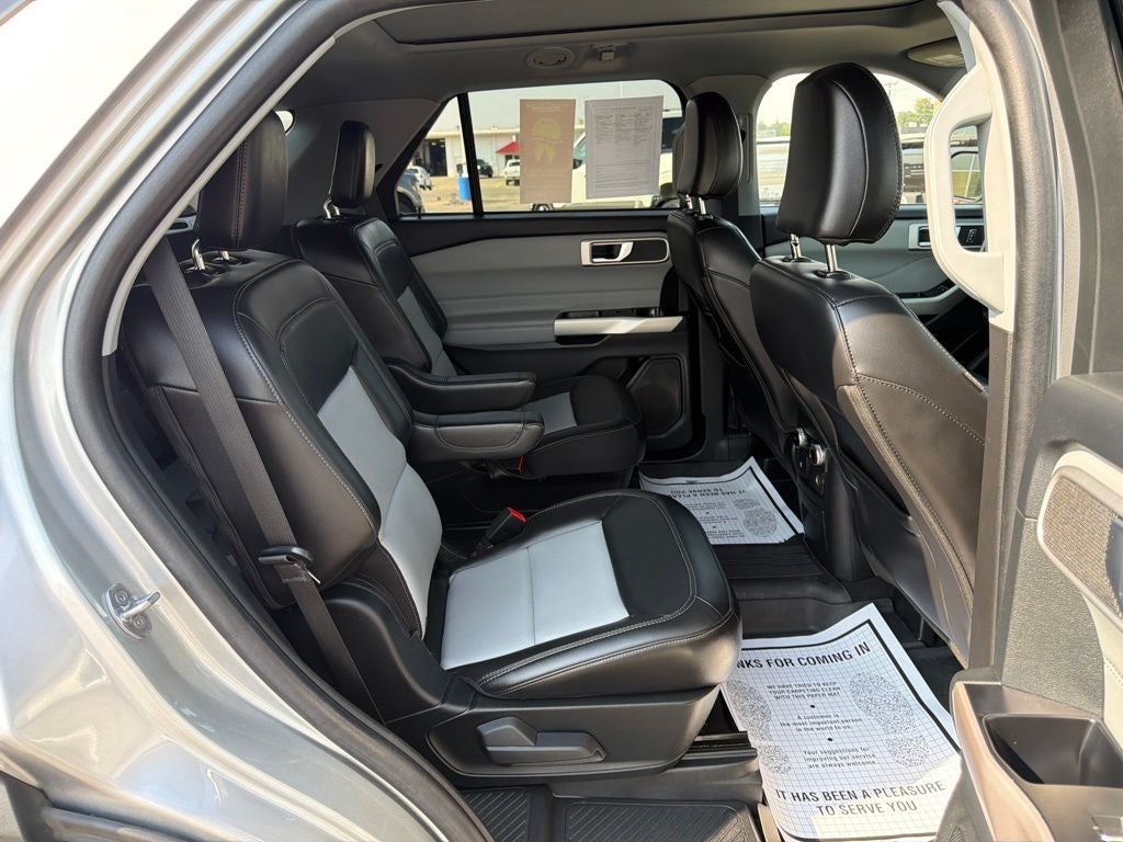 2023 Ford Explorer XLT Sport