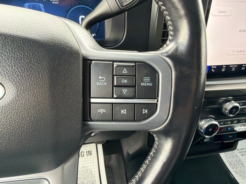 2023 Ford F-350SD Lariat Sport