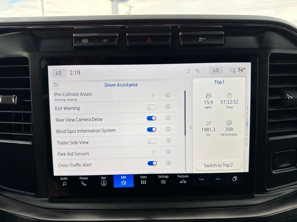 2023 Ford F-350SD Lariat Sport