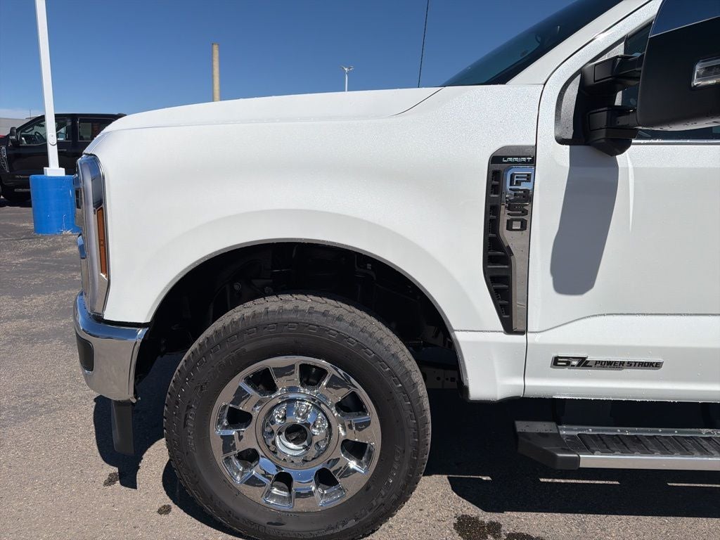 2026 Ford F-350SD Lariat