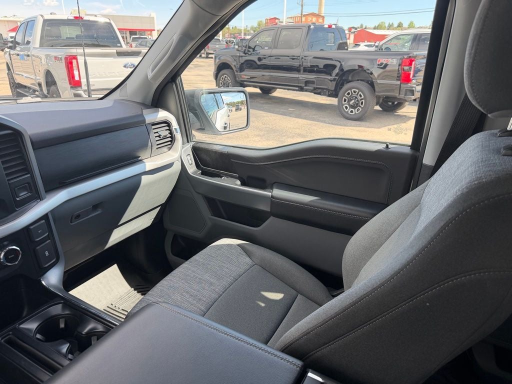 2023 Ford F-150 Base