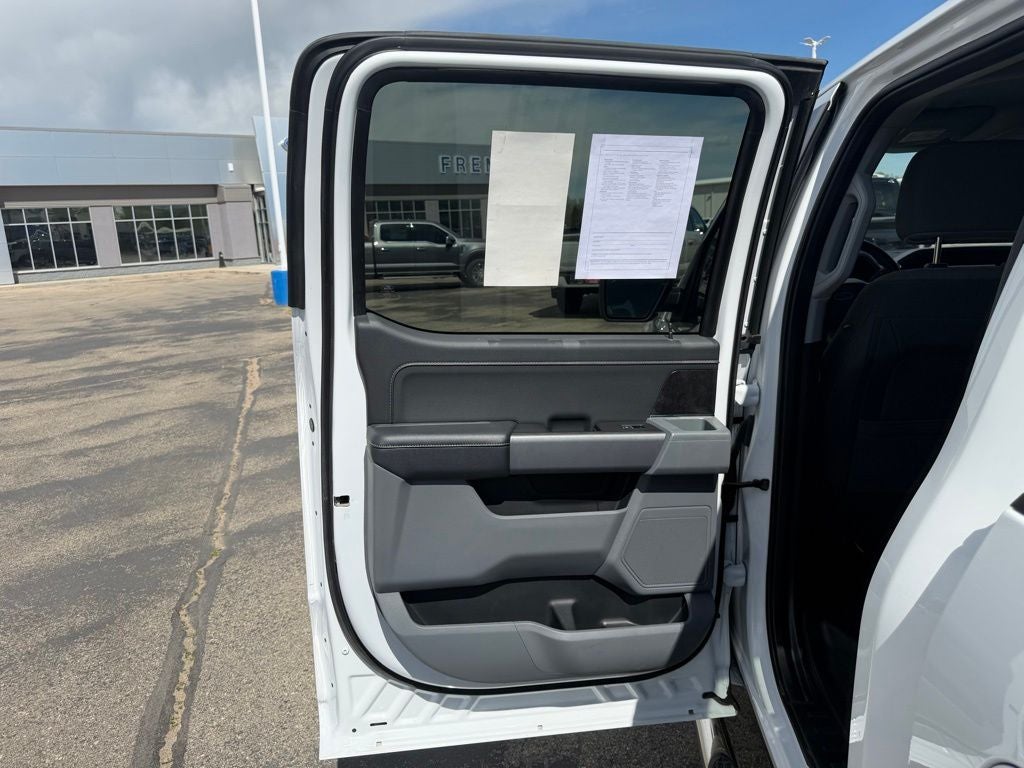 2023 Ford F-150 Base