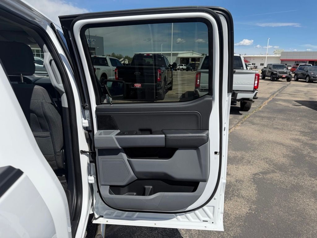 2023 Ford F-150 Base