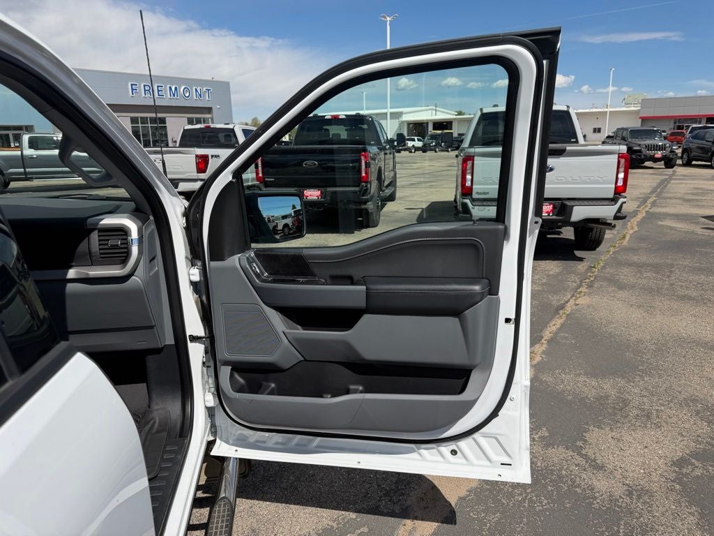 2023 Ford F-150 Base