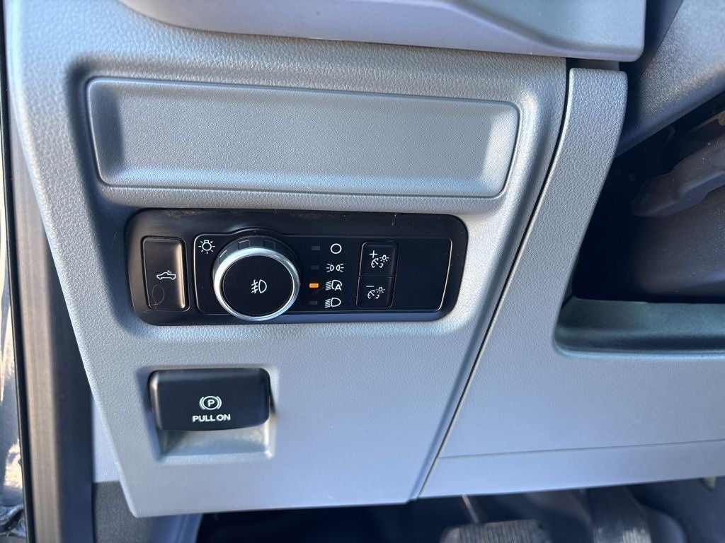 2023 Ford F-150 Base