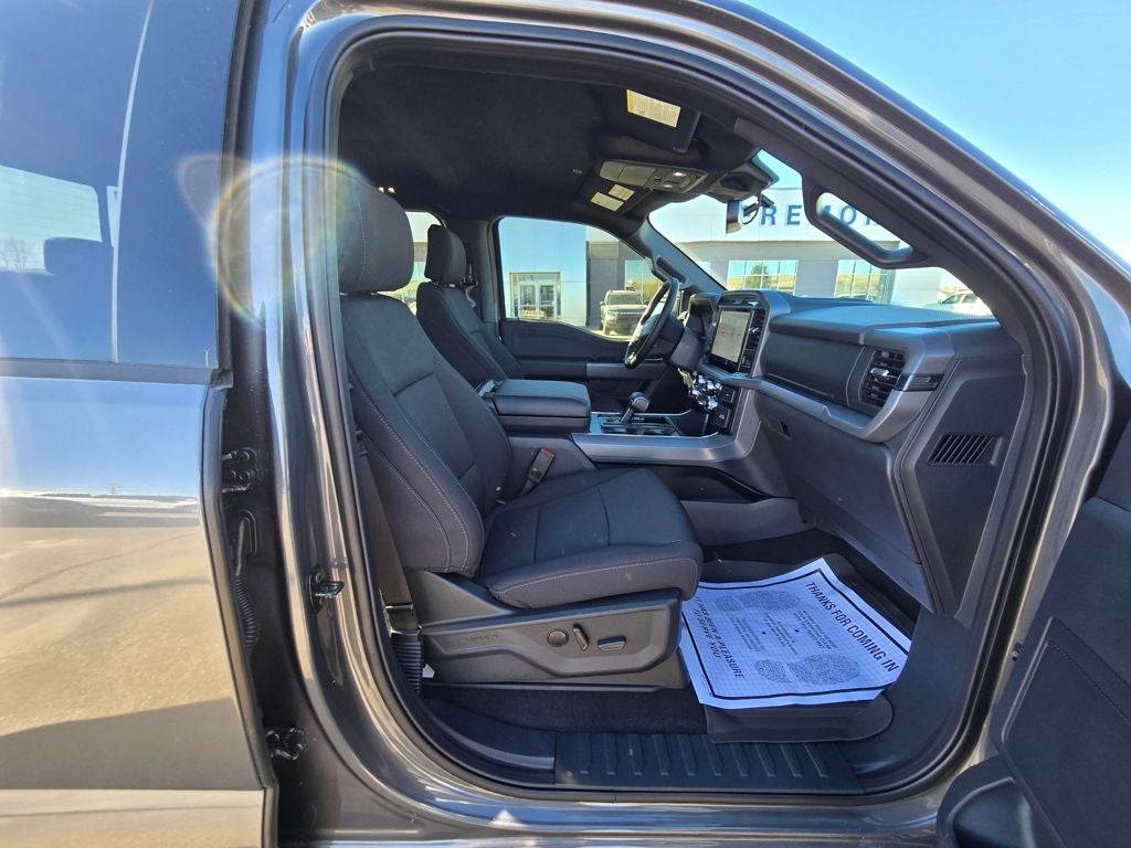 2025 Ford F-150 XLT Black Appearance Package