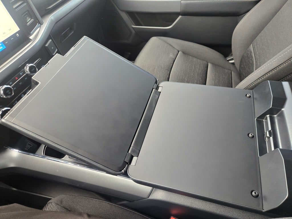 2025 Ford F-150 XLT Black Appearance Package