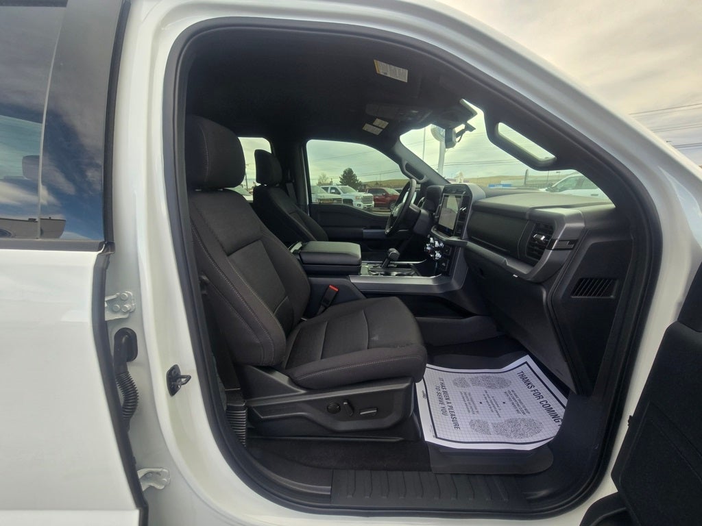 2025 Ford F-150 XLT Black Appearance Package