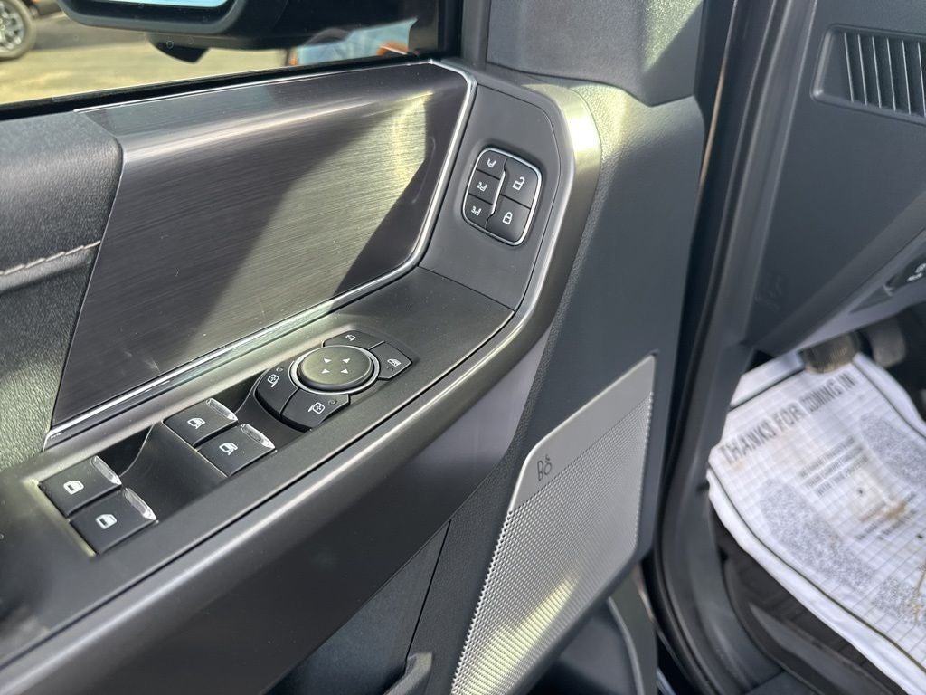 2025 Ford F-150 Lariat Black Appearance Pkg.