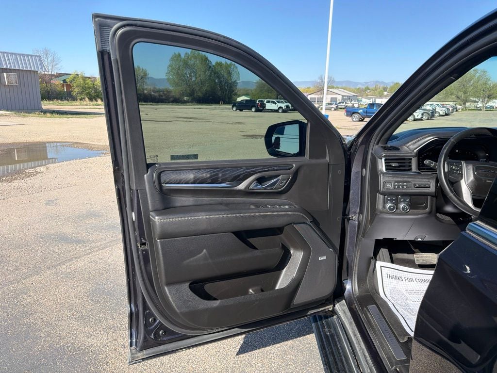 2023 GMC Yukon XL Denali