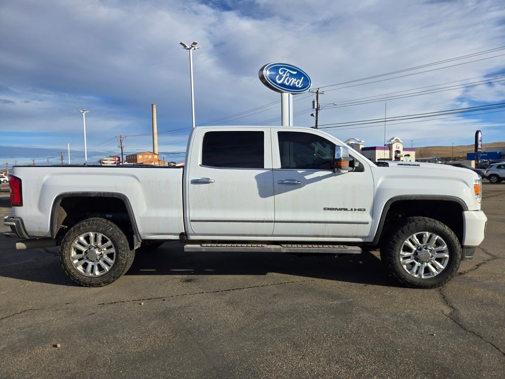 2019 GMC Sierra 3500HD Denali