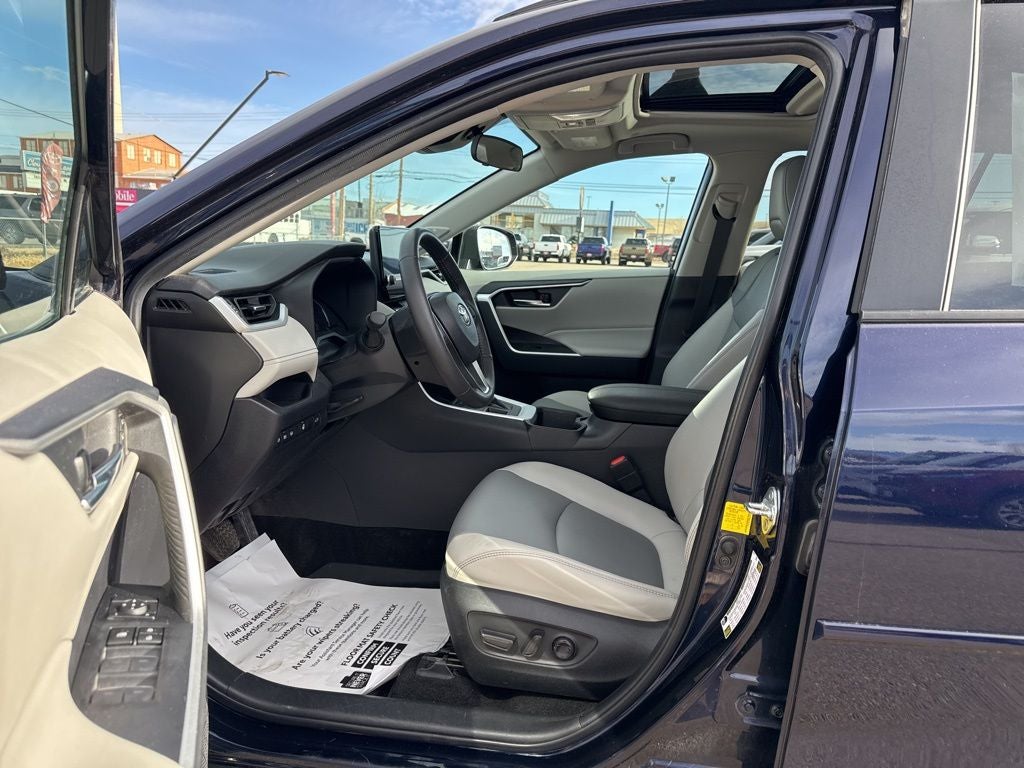 2023 Toyota RAV4 XLE Premium