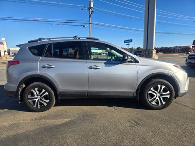 2017 Toyota RAV4 LE