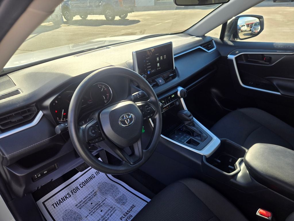 2025 Toyota RAV4 LE