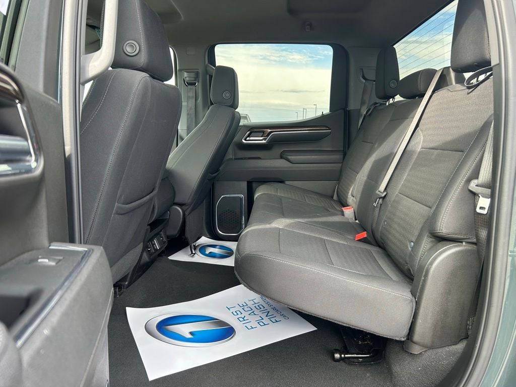 2025 Chevrolet Silverado 1500 LT LT1