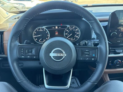 2023 Nissan Pathfinder Platinum