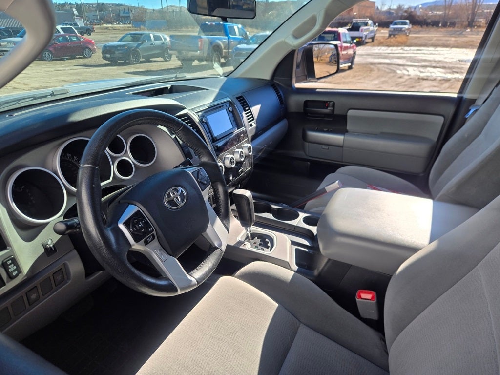 2014 Toyota Sequoia SR5 5.7L