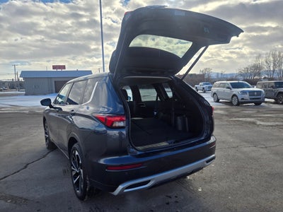 2024 Mitsubishi Outlander SE