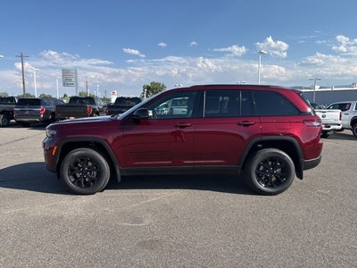 2025 Jeep Grand Cherokee Base