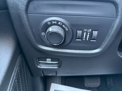 2025 Jeep Grand Cherokee Base