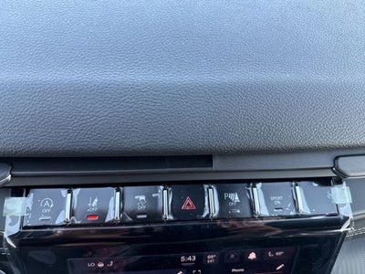 2025 Jeep Grand Cherokee Base