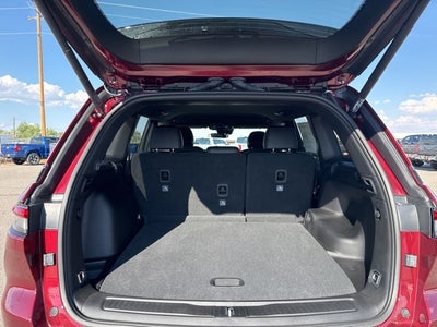 2025 Jeep Grand Cherokee Base