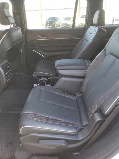 2024 Jeep Grand Cherokee L Summit