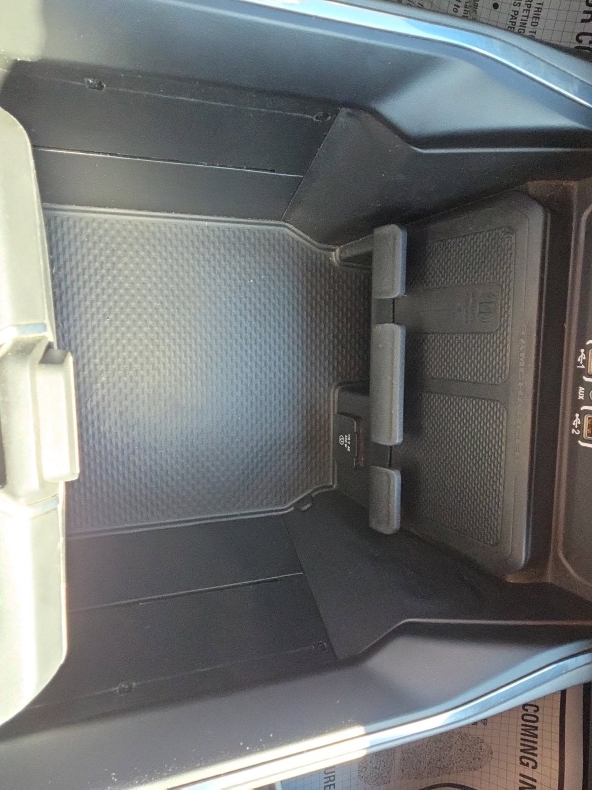 2025 RAM 1500 Laie Crew Cab 4x4 5'7' Box