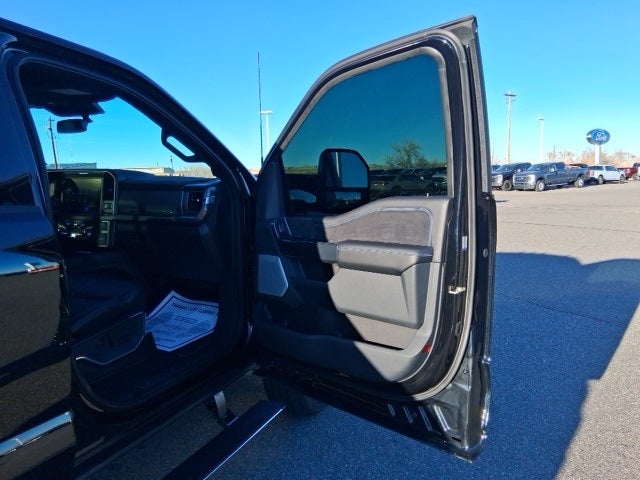 2025 Ford F-350SD Platinum