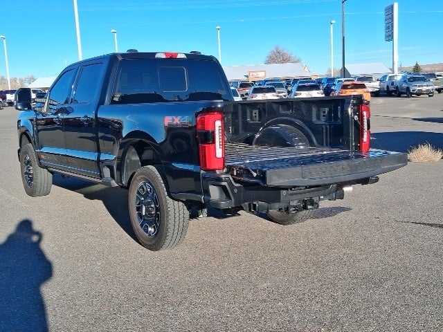 2025 Ford F-350SD Platinum