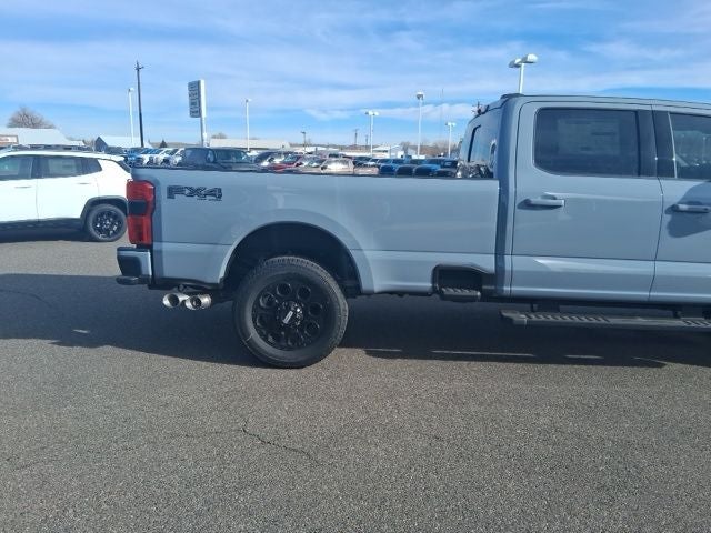 2026 Ford F-350SD Lariat Black Appearance Pkg