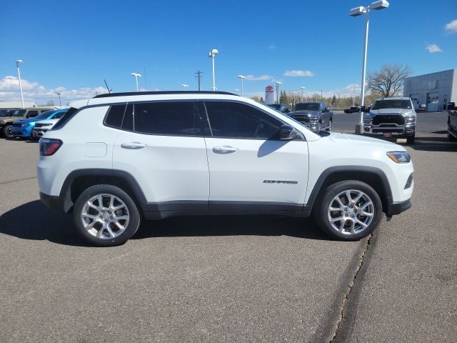 2024 Jeep Compass Latitude Lux