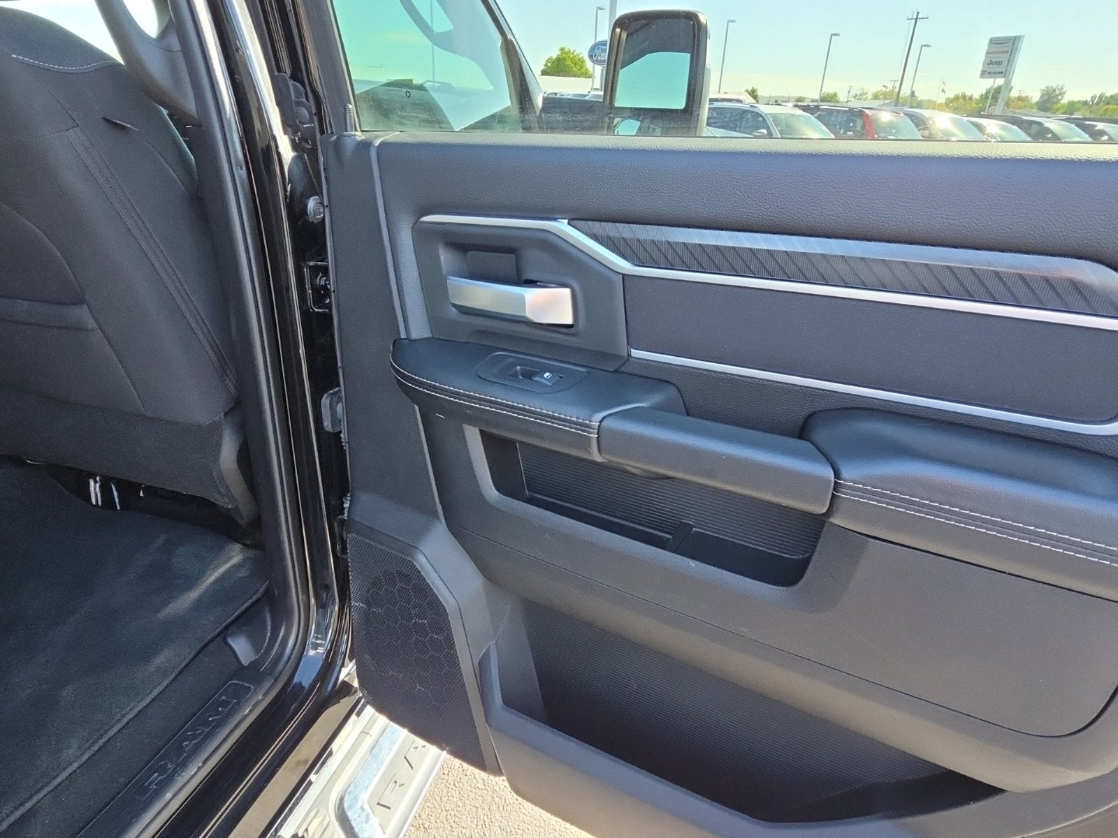 2025 RAM 2500 Big Horn Crew Cab 4x4 6'4' Box