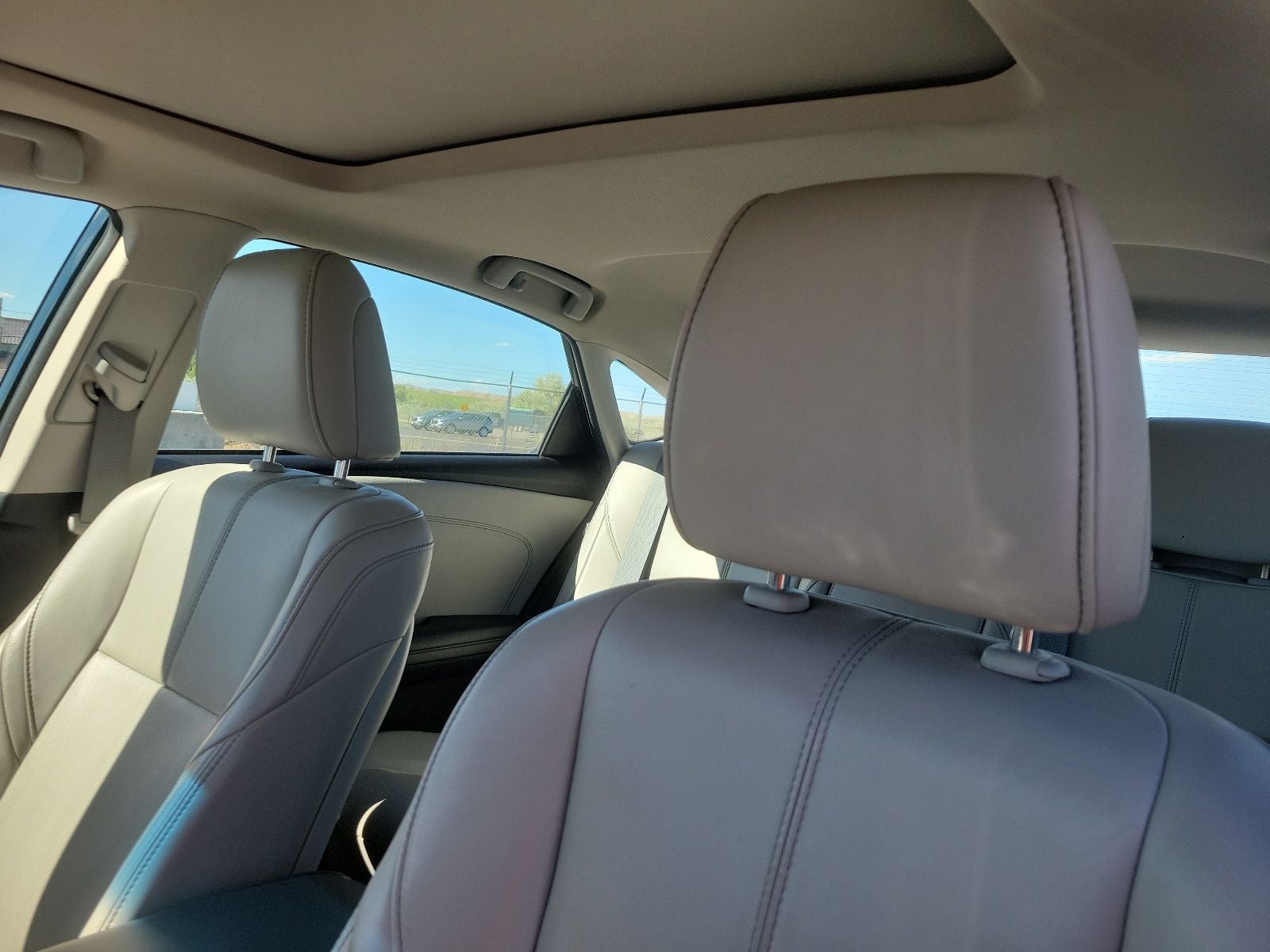 2016 Toyota Avalon Hybrid Base
