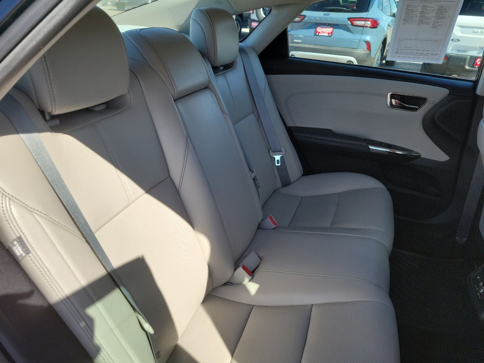 2016 Toyota Avalon Hybrid Base