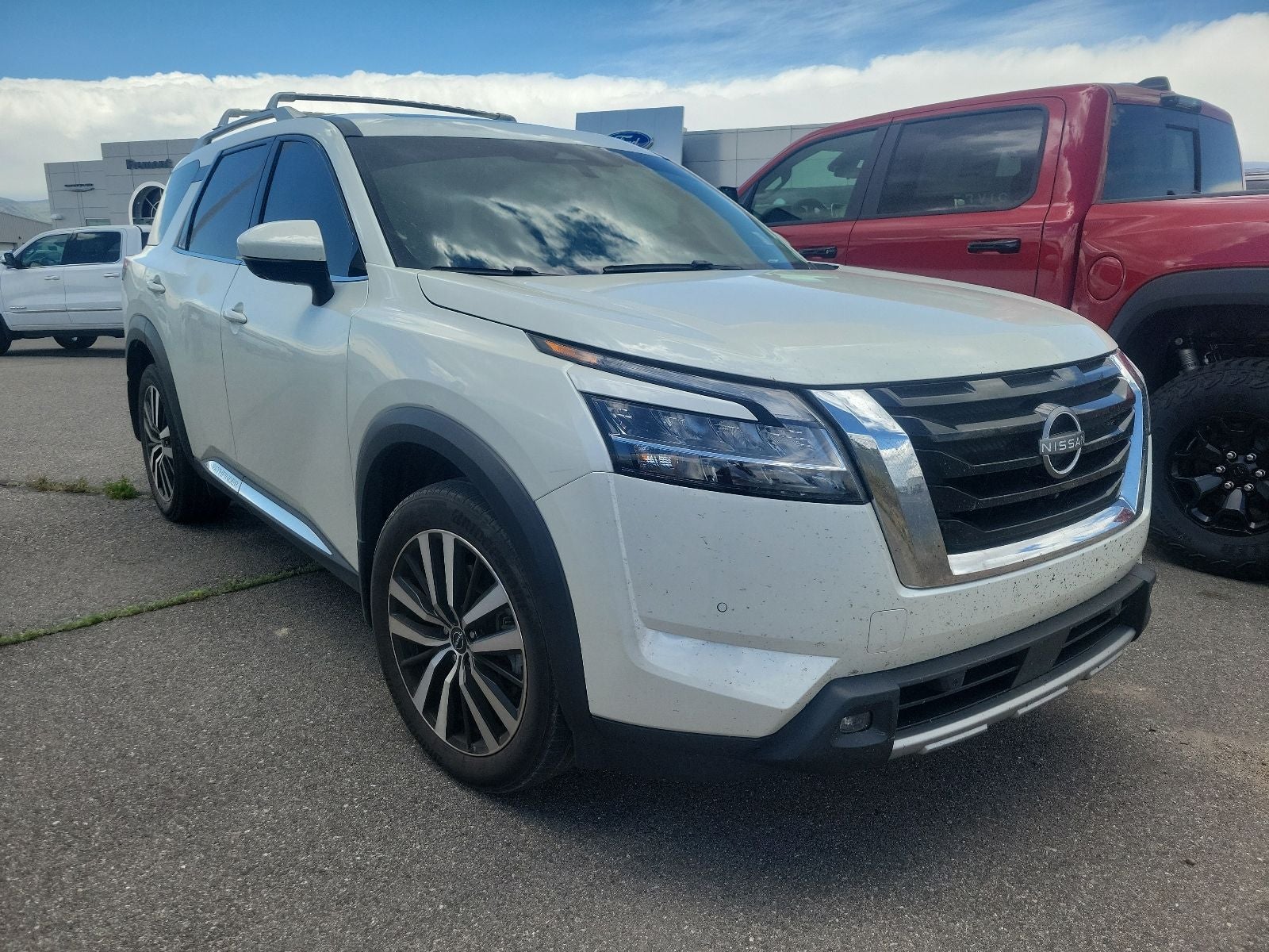 2024 Nissan Pathfinder Platinum