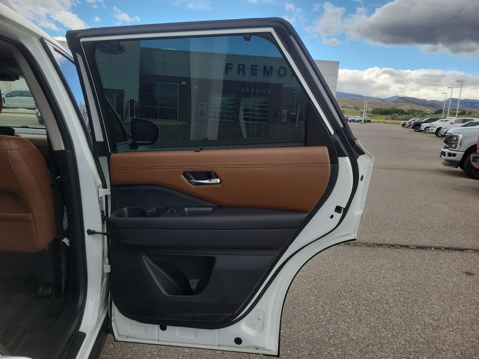 2024 Nissan Pathfinder Platinum