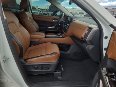 2024 Nissan Pathfinder Platinum