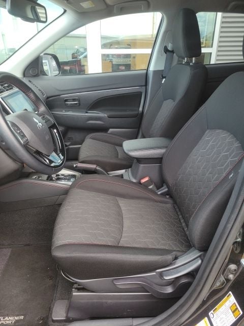 2025 Mitsubishi Outlander Sport Base