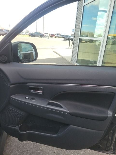 2025 Mitsubishi Outlander Sport Base